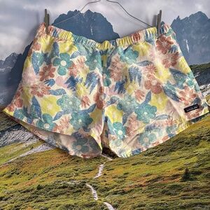 Patagonia Women's Barely Baggies Shorts-2 1/2 inseam"; Spring 2024